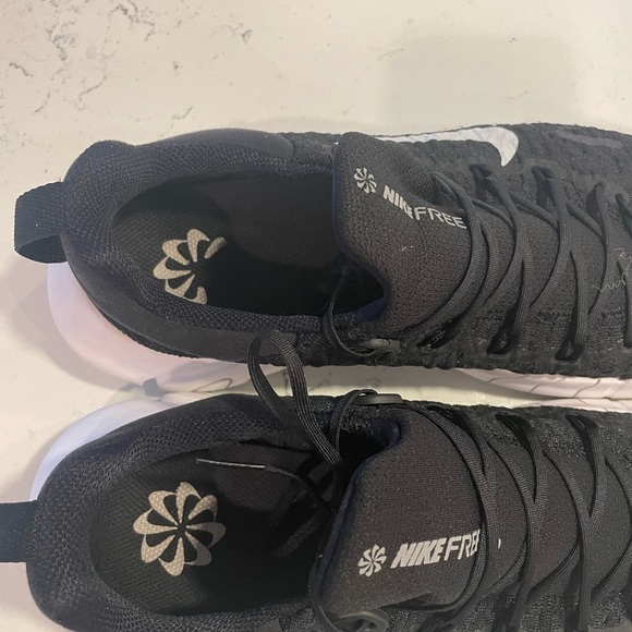 Men’s Nike Free 5.0. Black. In good used condition. - Picture 7 of 7